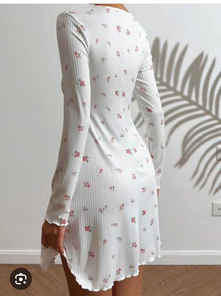 Long Sleeve Floral Scoop Neck Sleep Dress