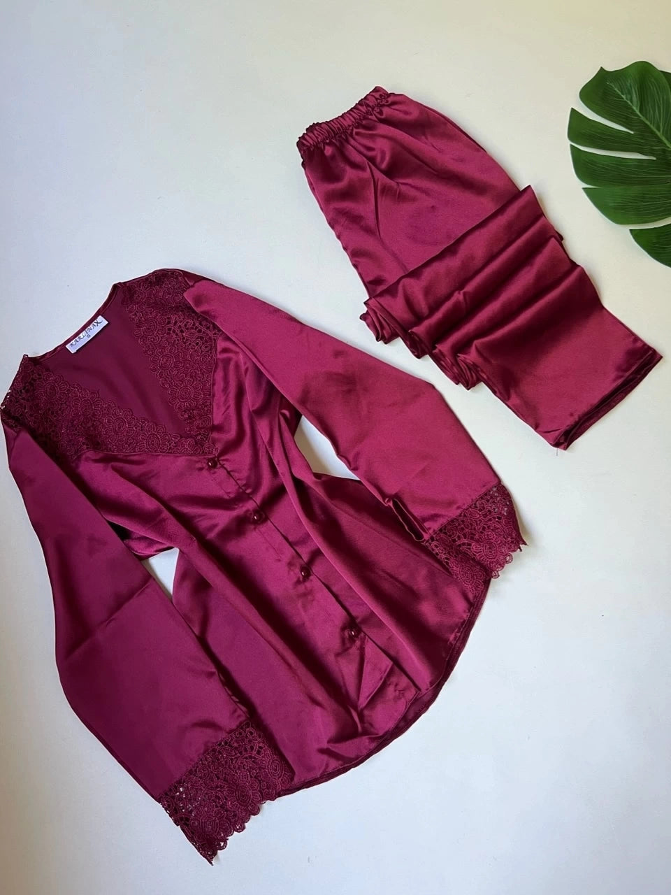 Vibe Luxury 8-Piece Satin & Lace Nightwear Set